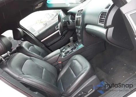 2016 Ford Explorer Xlt z USA, uszkodzony, nr VIN 1FM5K8DH9GGC63843